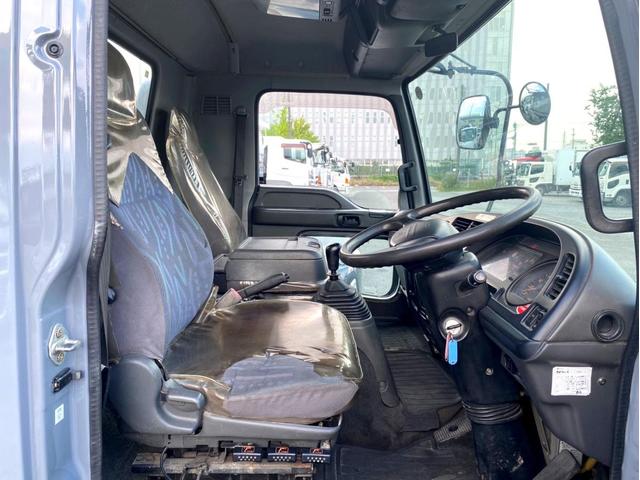 フォワード 　平ボディ　クレーン付　タダノ４段クレーン　ＥＳ２４０４　フックイン　２．９３ｔ吊　荷台内寸：５４８　２１７／ｃｍ　最大積載量：２９００ｋｇ　全塗装済　スペアタイアヤ（39枚目）