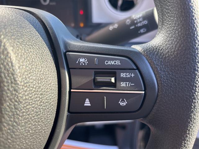 Ｎ－ＢＯＸ 　両側スライド・片側電動　クリアランスソナー　オートライト　アイドリングストップ　電動格納ミラー　シートヒーター　ＣＶＴ　ＥＳＣ　チップアップシート（8枚目）