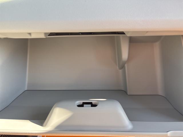 Ｎ－ＢＯＸ ベースグレード　両側スライド・片側電動　クリアランスソナー　オートクルーズコントロール　レーンアシスト　衝突被害軽減システム　オートライト　ＬＥＤヘッドランプ　スマートキー　アイドリングストップ　電動格納ミラー（29枚目）