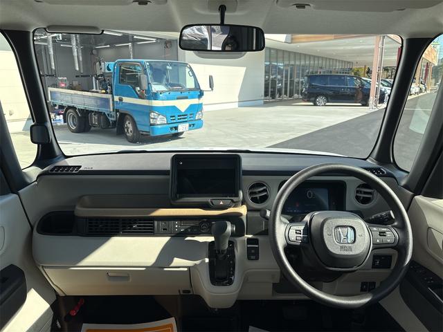 Ｎ－ＢＯＸ ベースグレード　両側スライド・片側電動　クリアランスソナー　オートクルーズコントロール　レーンアシスト　衝突被害軽減システム　オートライト　ＬＥＤヘッドランプ　スマートキー　アイドリングストップ　電動格納ミラー（2枚目）