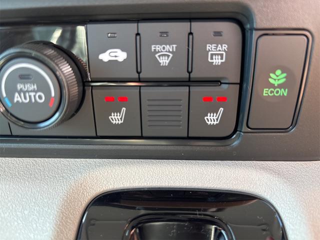 Ｎ－ＢＯＸ ベースグレード　両側スライド・片側電動　クリアランスソナー　オートクルーズコントロール　レーンアシスト　衝突被害軽減システム　オートライト　ＬＥＤヘッドランプ　スマートキー　アイドリングストップ　電動格納ミラー（5枚目）