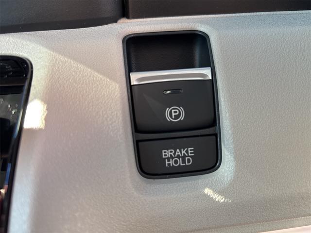 Ｎ－ＢＯＸ ベースグレード　両側スライド・片側電動　クリアランスソナー　オートクルーズコントロール　レーンアシスト　衝突被害軽減システム　オートライト　ＬＥＤヘッドランプ　スマートキー　アイドリングストップ　電動格納ミラー（11枚目）