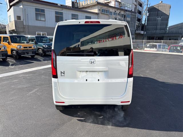 Ｎ－ＢＯＸ ベースグレード　両側スライド・片側電動　クリアランスソナー　オートクルーズコントロール　レーンアシスト　衝突被害軽減システム　オートライト　ＬＥＤヘッドランプ　スマートキー　アイドリングストップ　電動格納ミラー（16枚目）