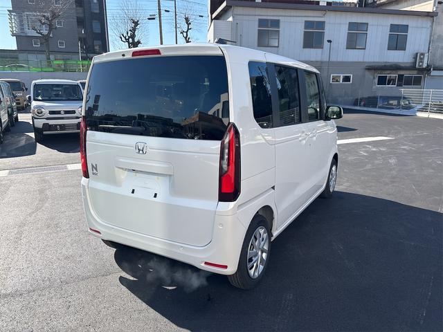 Ｎ－ＢＯＸ ベースグレード　両側スライド・片側電動　クリアランスソナー　オートクルーズコントロール　レーンアシスト　衝突被害軽減システム　オートライト　ＬＥＤヘッドランプ　スマートキー　アイドリングストップ　電動格納ミラー（17枚目）