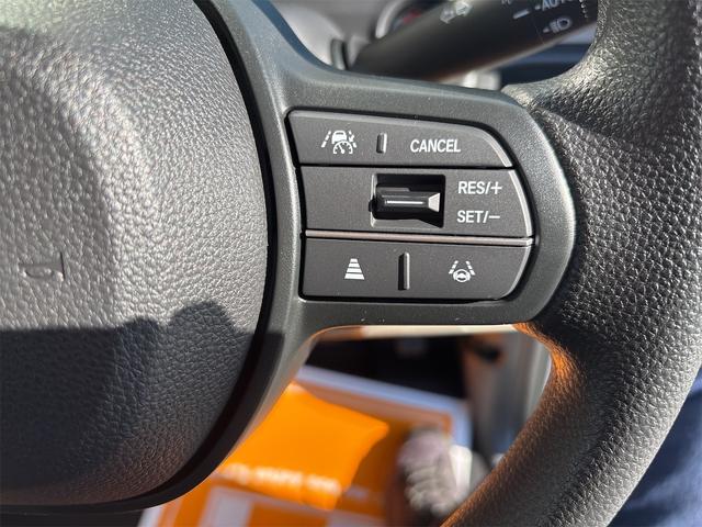 Ｎ－ＢＯＸ ベースグレード　両側スライド・片側電動　クリアランスソナー　オートクルーズコントロール　レーンアシスト　衝突被害軽減システム　オートライト　ＬＥＤヘッドランプ　スマートキー　アイドリングストップ　電動格納ミラー（24枚目）