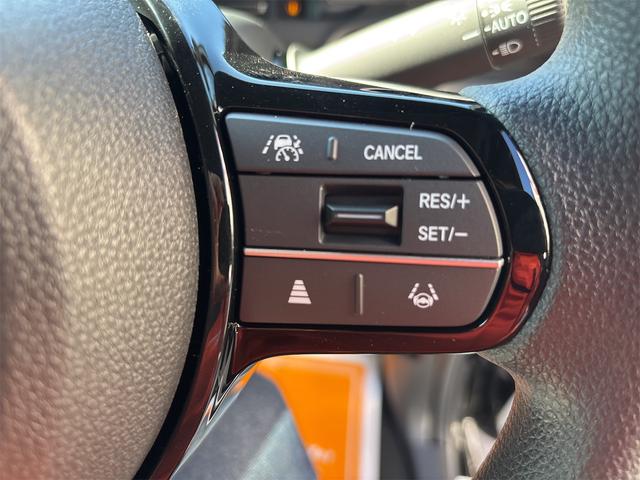 Ｎ－ＢＯＸカスタム ベースグレード　両側スライド・片側電動　クリアランスソナー　オートクルーズコントロール　レーンアシスト　衝突被害軽減システム　オートライト　ＬＥＤヘッドランプ　スマートキー　アイドリングストップ　電動格納ミラー（8枚目）