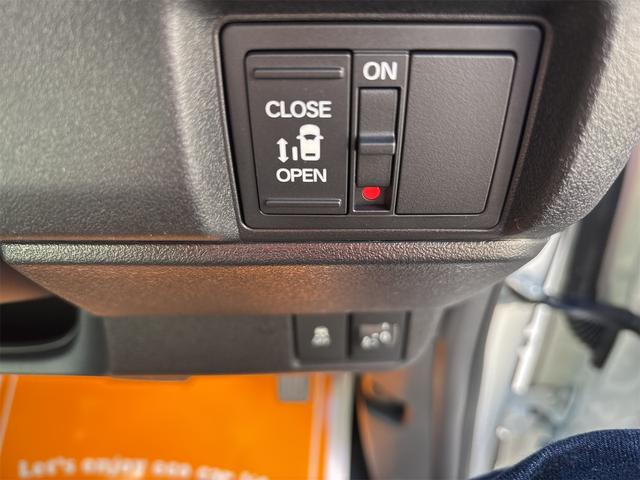 ホンダ Ｎ－ＢＯＸカスタム 4枚目