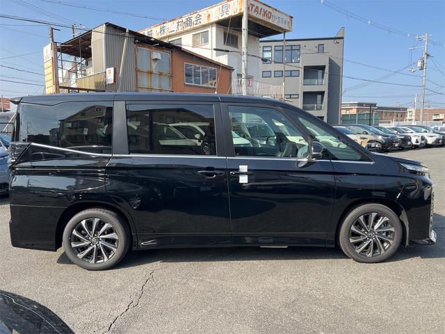 トヨタ ヴォクシー 14枚目