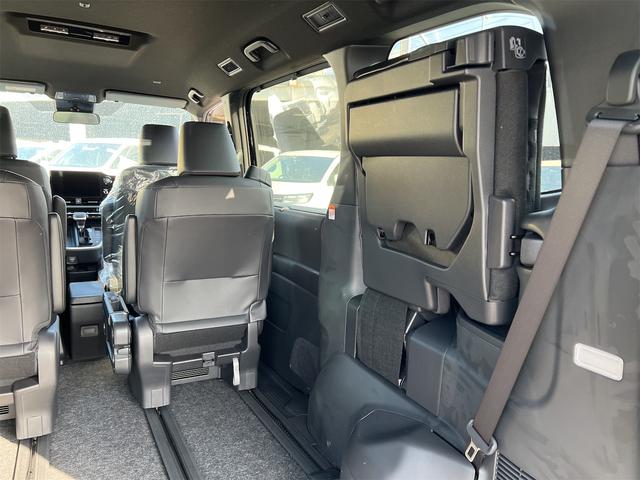 トヨタ ヴォクシー 36枚目