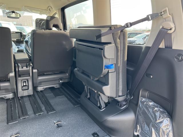 日産 セレナ 37枚目