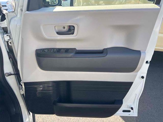 Ｎ－ＢＯＸ ベースグレード　バックカメラ　両側スライド・片側電動　クリアランスソナー　オートクルーズコントロール　レーンアシスト　衝突被害軽減システム　ＬＥＤヘッドランプ　スマートキー　アイドリングストップ　電動格納ミラー（35枚目）