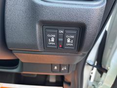 ξ¦��ư���饤�ɥɥ���������ž�ʤ��ܥ����Ĥǳ��Ĳ�ǽ�Ǥ������ޤ��� 4