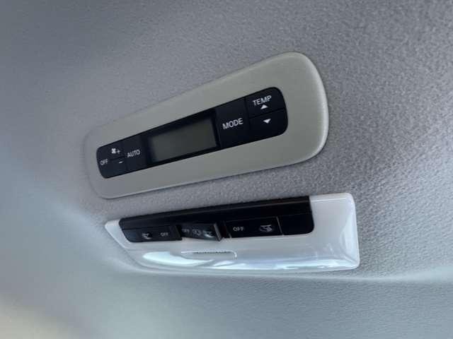 セレナ １．２　ｅ－ＰＯＷＥＲ　ハイウェイスター　Ｖ　両側パワスラ　デュアルオートエアコンＡＶＭ（18枚目）