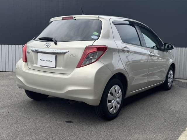 ヴィッツ １．３　Ｆ　シエル　自社下取り車　特別仕様車Ｆ－Ｃｉｅｌ（2枚目）