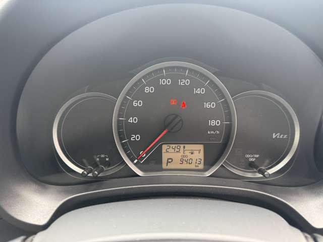 ヴィッツ １．３　Ｆ　シエル　自社下取り車　特別仕様車Ｆ－Ｃｉｅｌ（5枚目）