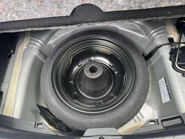 ヴィッツ １．３　Ｆ　シエル　自社下取り車　特別仕様車Ｆ－Ｃｉｅｌ（9枚目）