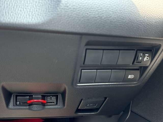 ヤリス 1.0 X ナビ機能付Dオーディオ・ETC・Bカメラ(12枚目)