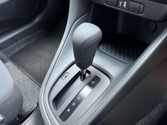 ヤリス 1.0 X ナビ機能付Dオーディオ・ETC・Bカメラ(13枚目)