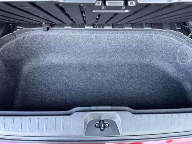 セレナ １．４　ｅ－ＰＯＷＥＲ　ルキシオン　弊社元試乗車　ルキシオン　シートヒーター（12枚目）