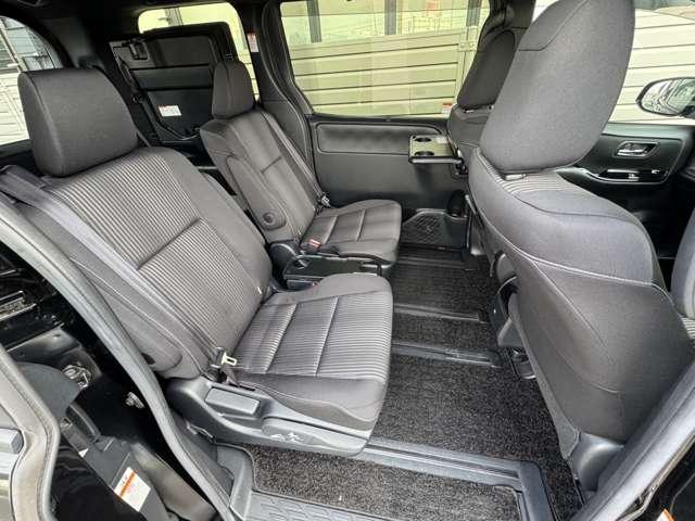 ��Ƃ�̂���L�X�Ƃ�����Ԃł��������ɃA�[�����X�g������������ȑ��ɂ͑O�ʂɃe�[�u������������Ă��āA���q�l�����邲�ƒ�ɂ��劈�􂵂Ă��ꂻ���ł����i���f�ցf���j