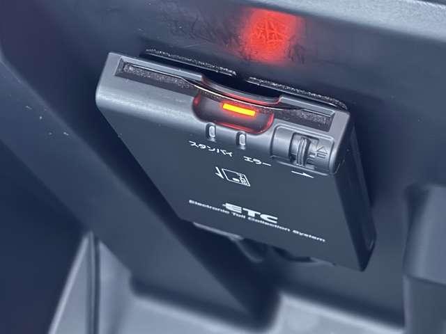 シルフィ 1.8 S ツーリング Blu-ray再生・ナビ・Bカメラ・Dレコ・ETC・(14枚目)