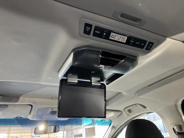 ヴェルファイア 2.4Z プラチナムセレクション ワンオーナー 禁煙車 特別限定車 ダブルサンルーフ ナビTV バックカメラ 後席フリップダウンモニター 両側電動スライドドア 7人乗り パワーバックドア クルーズコントロール ETC ユーザー買取車(13枚目)