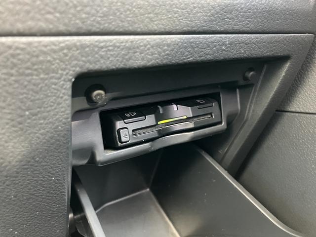 ヴェルファイア 2.4Z プラチナムセレクション ワンオーナー 禁煙車 特別限定車 ダブルサンルーフ ナビTV バックカメラ 後席フリップダウンモニター 両側電動スライドドア 7人乗り パワーバックドア クルーズコントロール ETC ユーザー買取車(14枚目)