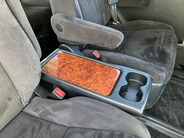 ヴェルファイア 2.4Z プラチナムセレクション ワンオーナー 禁煙車 特別限定車 ダブルサンルーフ ナビTV バックカメラ 後席フリップダウンモニター 両側電動スライドドア 7人乗り パワーバックドア クルーズコントロール ETC ユーザー買取車(30枚目)