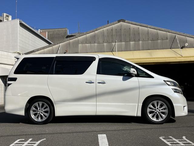 ヴェルファイア 2.4Z プラチナムセレクション ワンオーナー 禁煙車 特別限定車 ダブルサンルーフ ナビTV バックカメラ 後席フリップダウンモニター 両側電動スライドドア 7人乗り パワーバックドア クルーズコントロール ETC ユーザー買取車(37枚目)