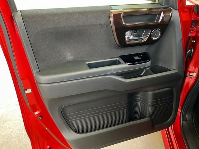 Ｎ－ＢＯＸカスタム Ｌ　コーディネイトスタイル／赤黒ツートンカラー　１オーナー禁煙車　ナビ　ＴＶ　ＤＶＤ　Ｂｌｕｅｔｏｏｔｈ　バックカメラ　ＥＴＣ　前席シートヒーター＆専用合皮シート　両側電動スライドドア　スマートキー（40枚目）