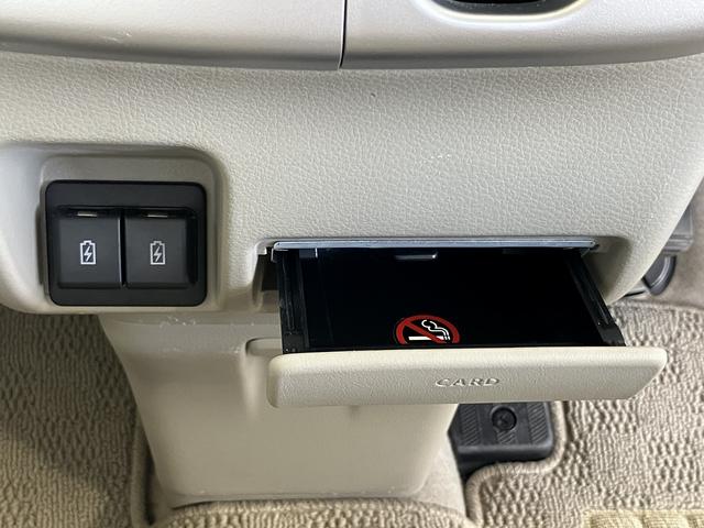 エブリイワゴン ＰＺターボ　ハイルーフ　ナビＴＶ　ＣＤ／ＤＶＤ　バックカメラ　ＥＴＣ　スズキセーフティサポート　左電動スライドドア　オートステップ　ＨＩＤライト　クリアランスソナー　シートヒーター　スマートキー　オートライト（27枚目）