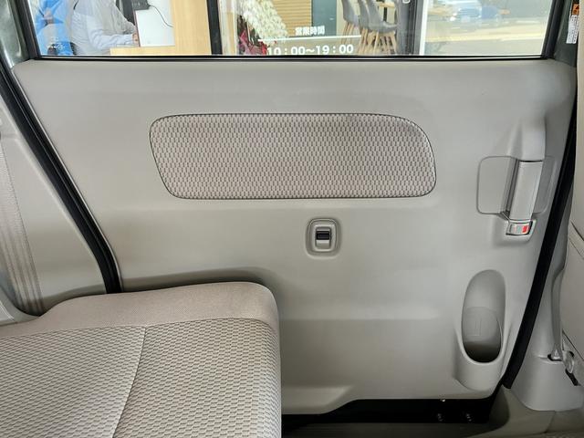 エブリイワゴン ＰＺターボ　ハイルーフ　ナビＴＶ　ＣＤ／ＤＶＤ　バックカメラ　ＥＴＣ　スズキセーフティサポート　左電動スライドドア　オートステップ　ＨＩＤライト　クリアランスソナー　シートヒーター　スマートキー　オートライト（37枚目）