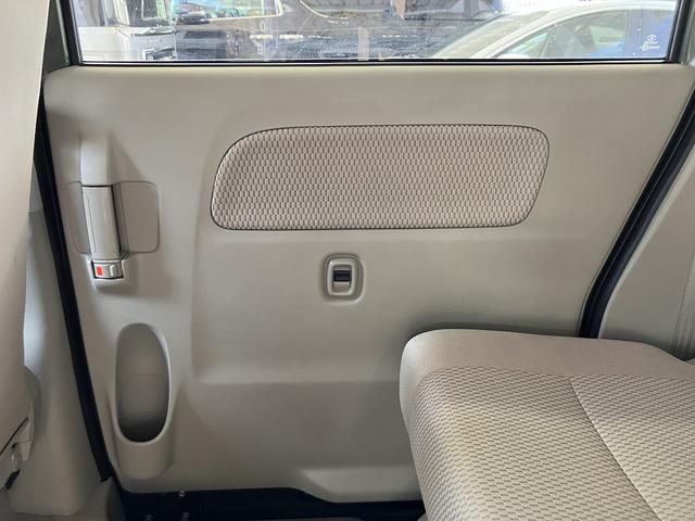 エブリイワゴン ＰＺターボ　ハイルーフ　ナビＴＶ　ＣＤ／ＤＶＤ　バックカメラ　ＥＴＣ　スズキセーフティサポート　左電動スライドドア　オートステップ　ＨＩＤライト　クリアランスソナー　シートヒーター　スマートキー　オートライト（38枚目）