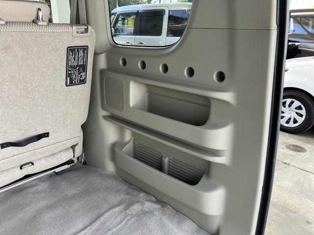 エブリイワゴン ＰＺターボ　ハイルーフ　ナビＴＶ　ＣＤ／ＤＶＤ　バックカメラ　ＥＴＣ　スズキセーフティサポート　左電動スライドドア　オートステップ　ＨＩＤライト　クリアランスソナー　シートヒーター　スマートキー　オートライト（43枚目）