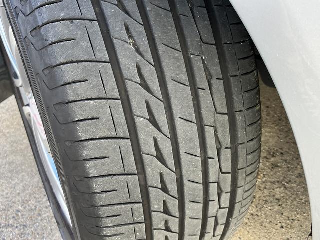 Ｃクラスステーションワゴン Ｃ１８０ステーションワゴン　アバンギャルド　禁煙車　ワンオーナー　パワーシート　クルーズコントロール　純正１７インチアルミ　ナビ　バックカメラ　ＥＴＣ　リアフォグ（53枚目）