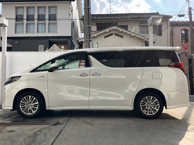 アルファードハイブリッド ＳＲ　Ｃパッケージ　純正ナビ　ＪＢＬ　全方位カメラ　禁煙　フリップダウン　ＤＶＤデッキ　デジタルインナーミラー　ＥＴＣ２．０　ドラレコ前後　シートヒーター　シートベンチレーション　ワンオーナー　ハンドルヒーター（50枚目）