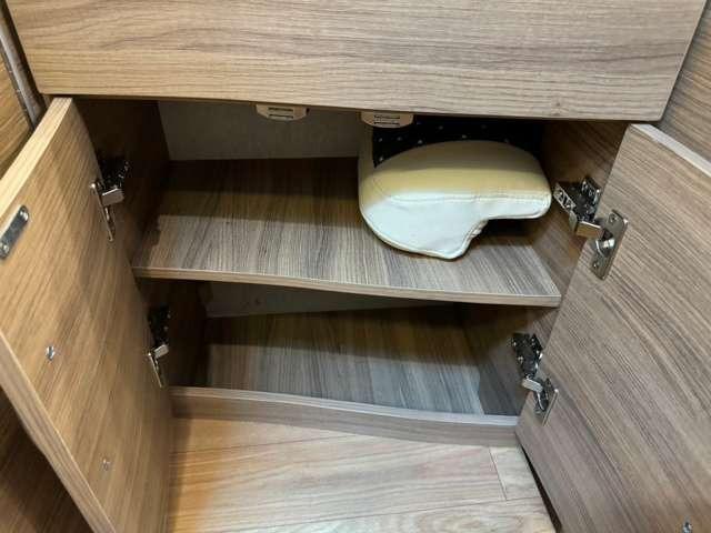 カムロード ベースグレード ダイレクトカーズ製トリッププレミアム リチウム/クーラー/FFヒーター/ソーラーP(37枚目)