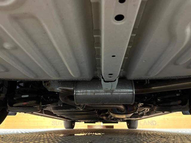 エスクァイア Gi 後席モニター 純正ナビ バックカメラ 両側電動スライドドア セーフティセンス クルーズコントロール スマートキー ETC LEDヘッドライト 純正15インチアルミホイール 合皮レザーシート 禁煙車(19枚目)