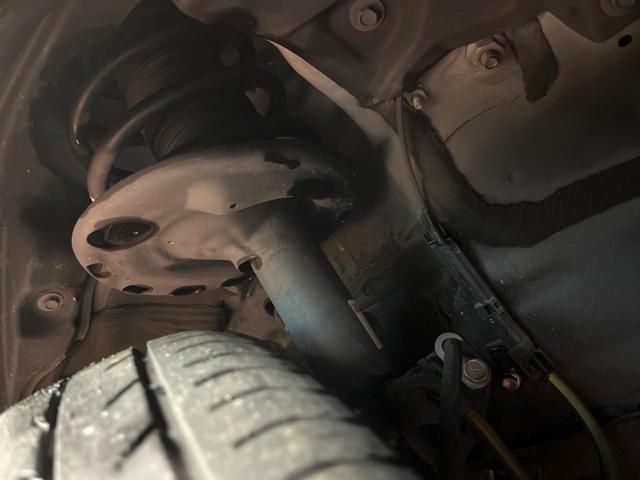 エスクァイア Gi 後席モニター 純正ナビ バックカメラ 両側電動スライドドア セーフティセンス クルーズコントロール スマートキー ETC LEDヘッドライト 純正15インチアルミホイール 合皮レザーシート 禁煙車(20枚目)