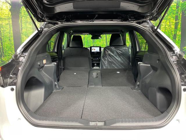 ヤリスクロス ハイブリッドZ 登録済未使用車 全周囲カメラ 衝突被害軽減システム レーダークルーズ ハーフレザーシート パワーシート コーナーセンサー スマートキー LEDヘッド ETC2.0 純正18インチアルミ 車線逸脱警報(12枚目)