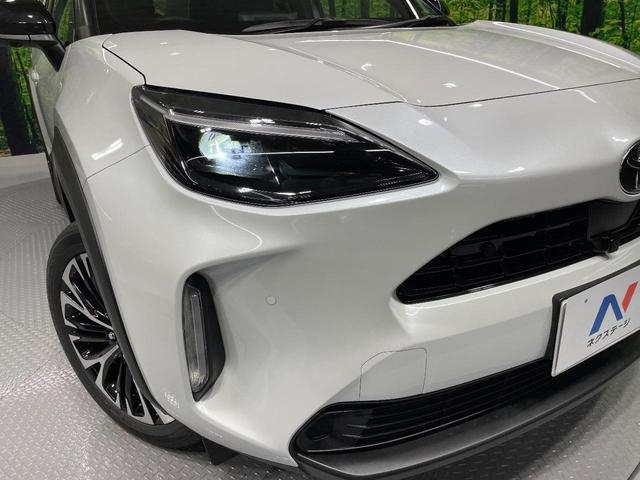 ヤリスクロス ハイブリッドZ 登録済未使用車 全周囲カメラ 衝突被害軽減システム レーダークルーズ ハーフレザーシート パワーシート コーナーセンサー スマートキー LEDヘッド ETC2.0 純正18インチアルミ 車線逸脱警報(14枚目)
