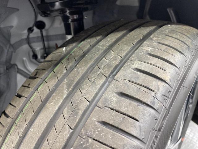 ヤリスクロス ハイブリッドZ 登録済未使用車 全周囲カメラ 衝突被害軽減システム レーダークルーズ ハーフレザーシート パワーシート コーナーセンサー スマートキー LEDヘッド ETC2.0 純正18インチアルミ 車線逸脱警報(30枚目)