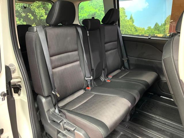 セレナ ハイウェイスター　プロパイロットエディション　後席モニター　両側電動ドア　純正９型ナビ　バックカメラ　プロパイロット　コーナーセンサー　オートブレーキホールド　ＨＩＤヘッド　純正１６インチアルミ　純正革巻きハンドル　ビルトインＥＴＣ　ドラレコ（8枚目）