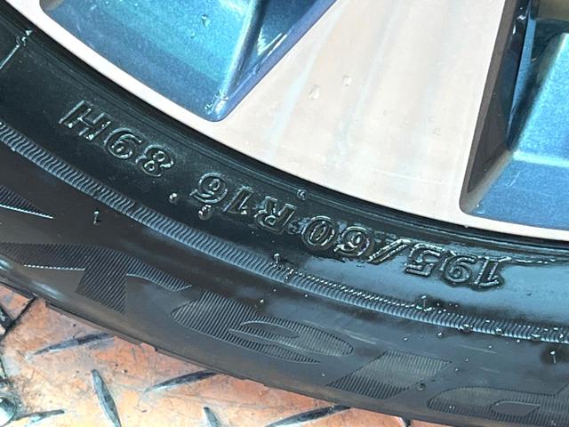 セレナ ハイウェイスター　プロパイロットエディション　後席モニター　両側電動ドア　純正９型ナビ　バックカメラ　プロパイロット　コーナーセンサー　オートブレーキホールド　ＨＩＤヘッド　純正１６インチアルミ　純正革巻きハンドル　ビルトインＥＴＣ　ドラレコ（28枚目）