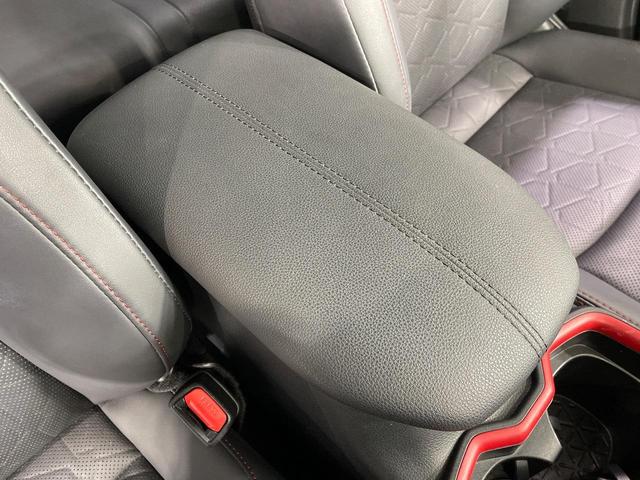 RAV4 アドベンチャー オフロードパッケージ 4WD 純正9型ナビ 禁煙車 ブラインドスポットモニター レーダークルーズコントロール バックカメラ ETC ドライブレコーダー ハンドルヒーター シートベンチレーション ハンズフリーパワーバックドア(40枚目)