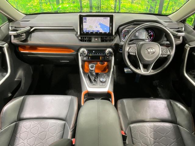 ＲＡＶ４ アドベンチャー　４ＷＤ　ＪＡＯＳエアロ　純正９型ナビ　バックカメラ　衝突被害軽減システム　レーダークルーズ　禁煙車　電動リアゲート　シートエアコン　シートヒーター　コーナーセンサー　ステアリングヒーター　ＥＴＣ（2枚目）
