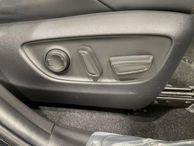 ＲＡＶ４ アドベンチャー　４ＷＤ　ＪＡＯＳエアロ　純正９型ナビ　バックカメラ　衝突被害軽減システム　レーダークルーズ　禁煙車　電動リアゲート　シートエアコン　シートヒーター　コーナーセンサー　ステアリングヒーター　ＥＴＣ（31枚目）