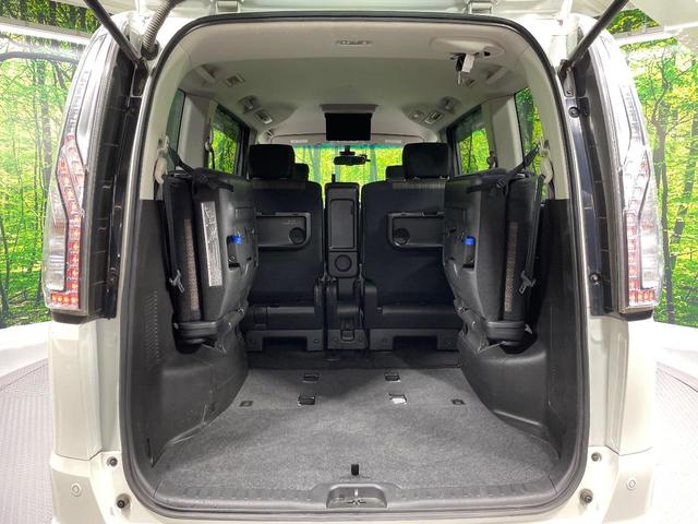 セレナ ハイウェイスター　Ｖセレ＋セーフティ　ＳＨＶ　Ａセフ　両側電動ドア　純正ＳＤナビ　後席モニター　全周囲カメラ　衝突被害軽減システム　禁煙車　ドラレコ　コーナーセンサー　ＬＥＤヘッド　ビルトインＥＴＣ　クルコン　純正１６インチアルミ　車線逸脱警報（12枚目）