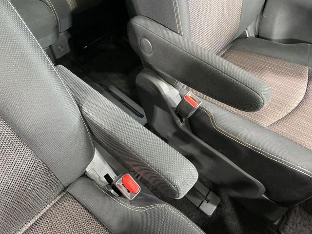 セレナ ハイウェイスター　Ｖセレ＋セーフティ　ＳＨＶ　Ａセフ　両側電動ドア　純正ＳＤナビ　後席モニター　全周囲カメラ　衝突被害軽減システム　禁煙車　ドラレコ　コーナーセンサー　ＬＥＤヘッド　ビルトインＥＴＣ　クルコン　純正１６インチアルミ　車線逸脱警報（62枚目）