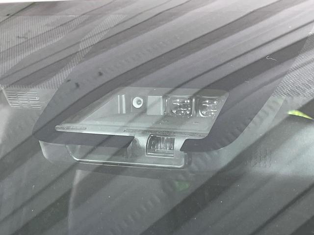 ノア ハイブリッドＳｉ　ダブルバイビーＩＩＩ　純正９型ナビ　禁煙車　セーフティセンス　両側電動スライドドア　バックカメラ　ＥＴＣ　ドライブレコーダー　前席シートヒーター　クルーズコントロール　リアオートエアコン　ＬＥＤヘッドライト（3枚目）